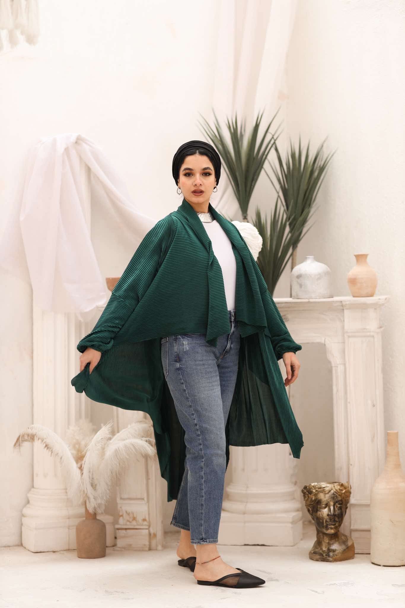 Pleated kimono in emerald green